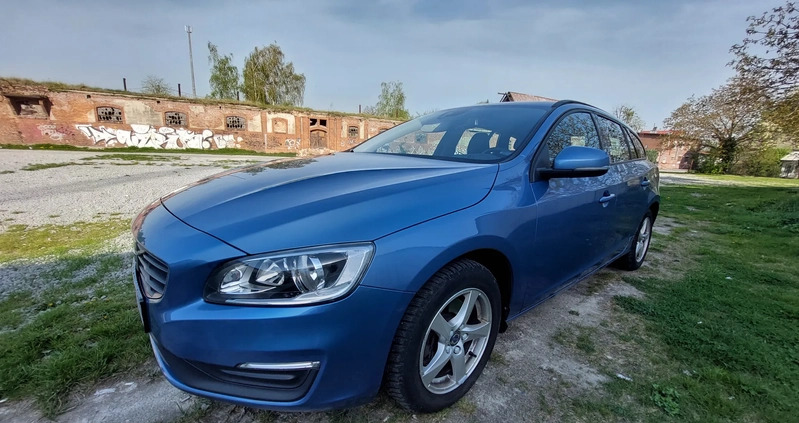 Volvo V60 cena 42900 przebieg: 163200, rok produkcji 2016 z Grodków małe 742